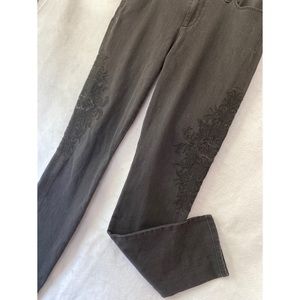 RACHEL Rachel Roy Black Skinny Jeans Floral Embroidered Mid Rise Size 30